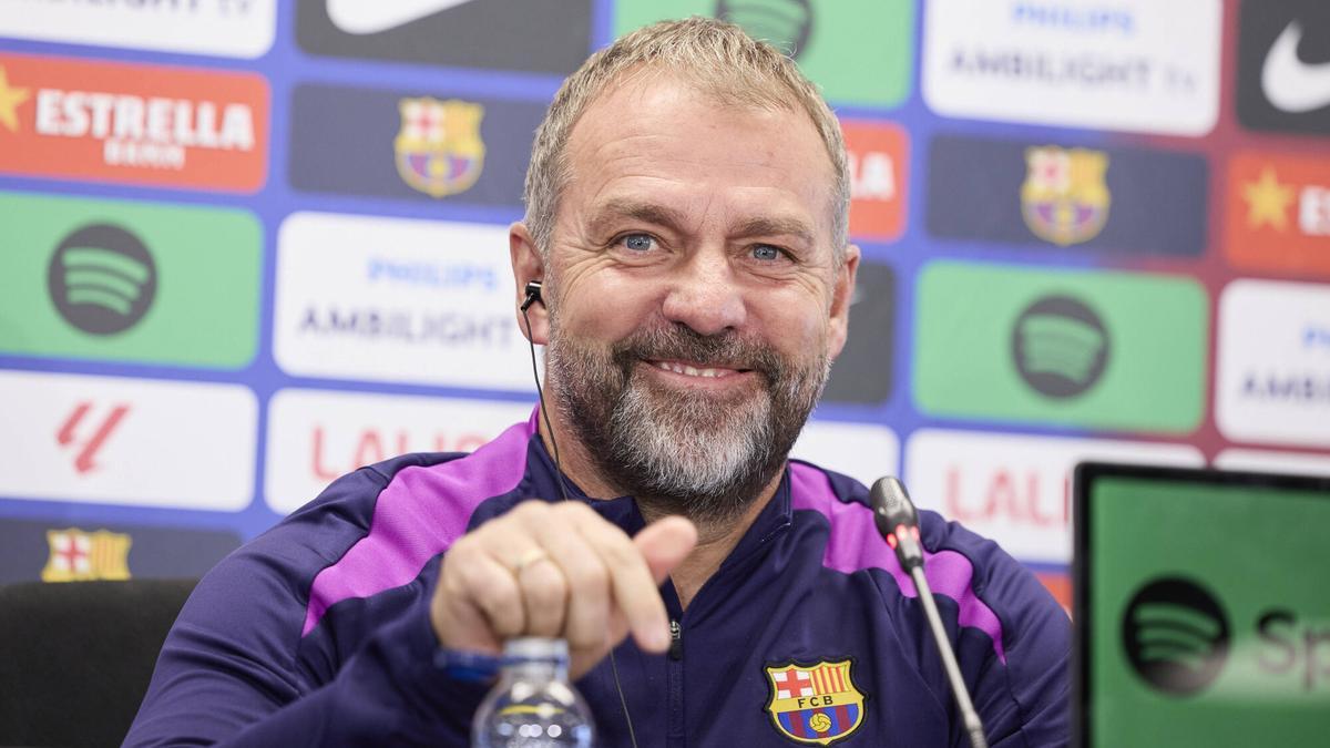 Hansi Flick, en la sala de prensa de Sant Joan Despí este viernes.