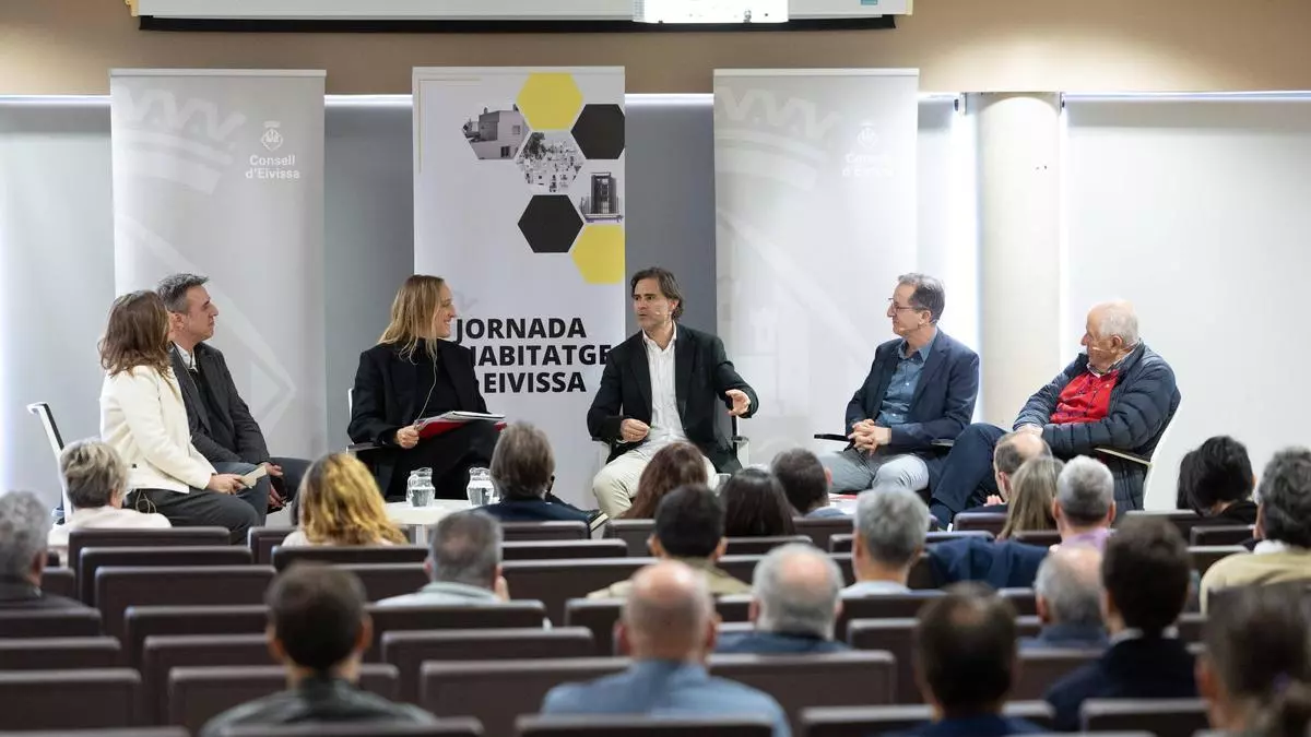 Jornada sobre la vivienda: "¿Se puede construir más en Ibiza?"
