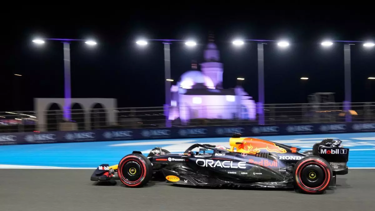 Otra pole de 'furia' para Verstappen en Arabia