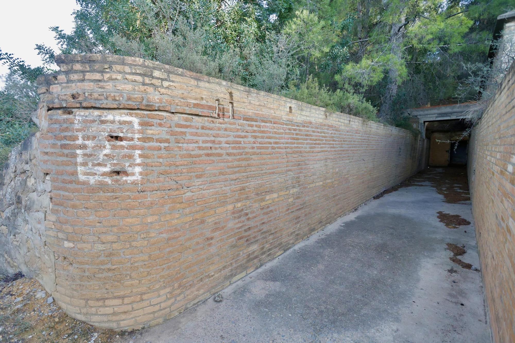 El polvorín de Llíria que guardó los obuses del frente de Levante resiste 85 años después