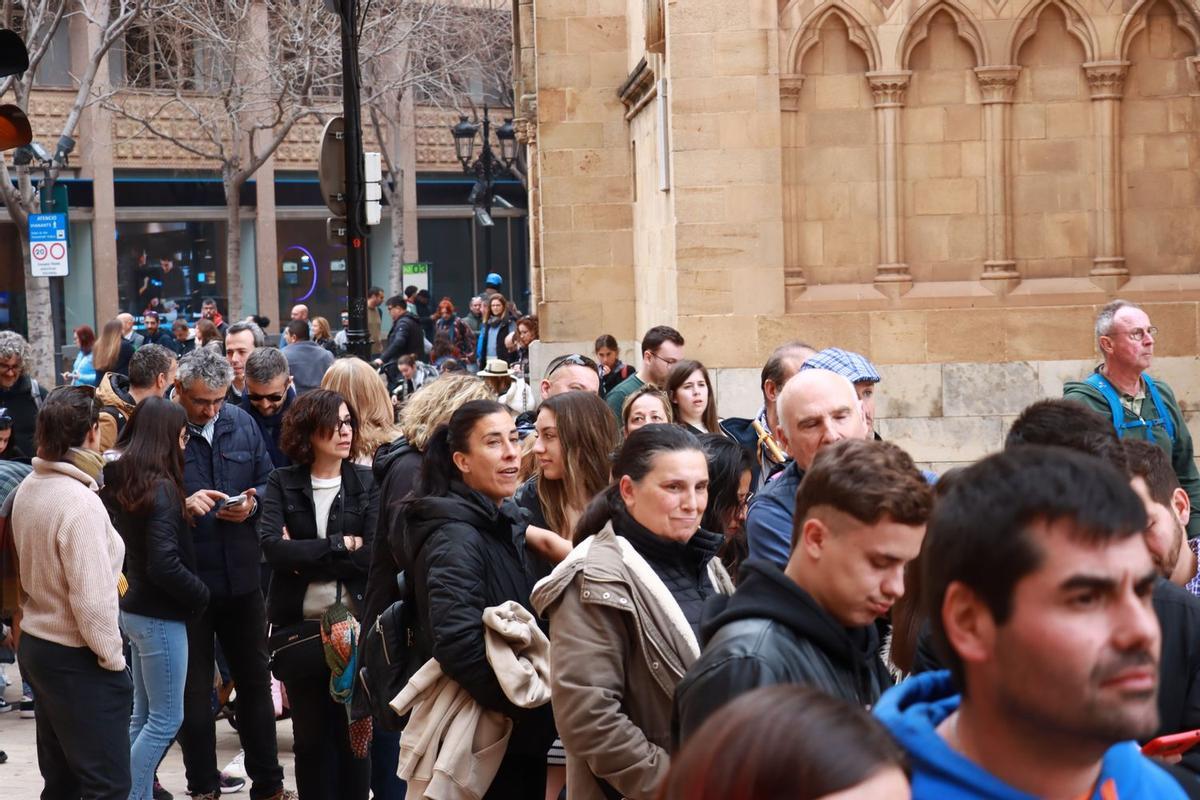 Concurrida Pujà al Fadrí en las fiestas de la Magdalena