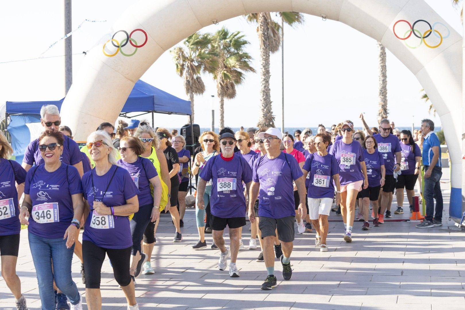 Así fue en imágenes una nueva edición de la carrera solidaria de AFA Torrevieja