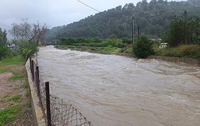 Derrumbes, inundaciones y pinos caídos al paso de la tormenta 'Hugo' por Mallorca