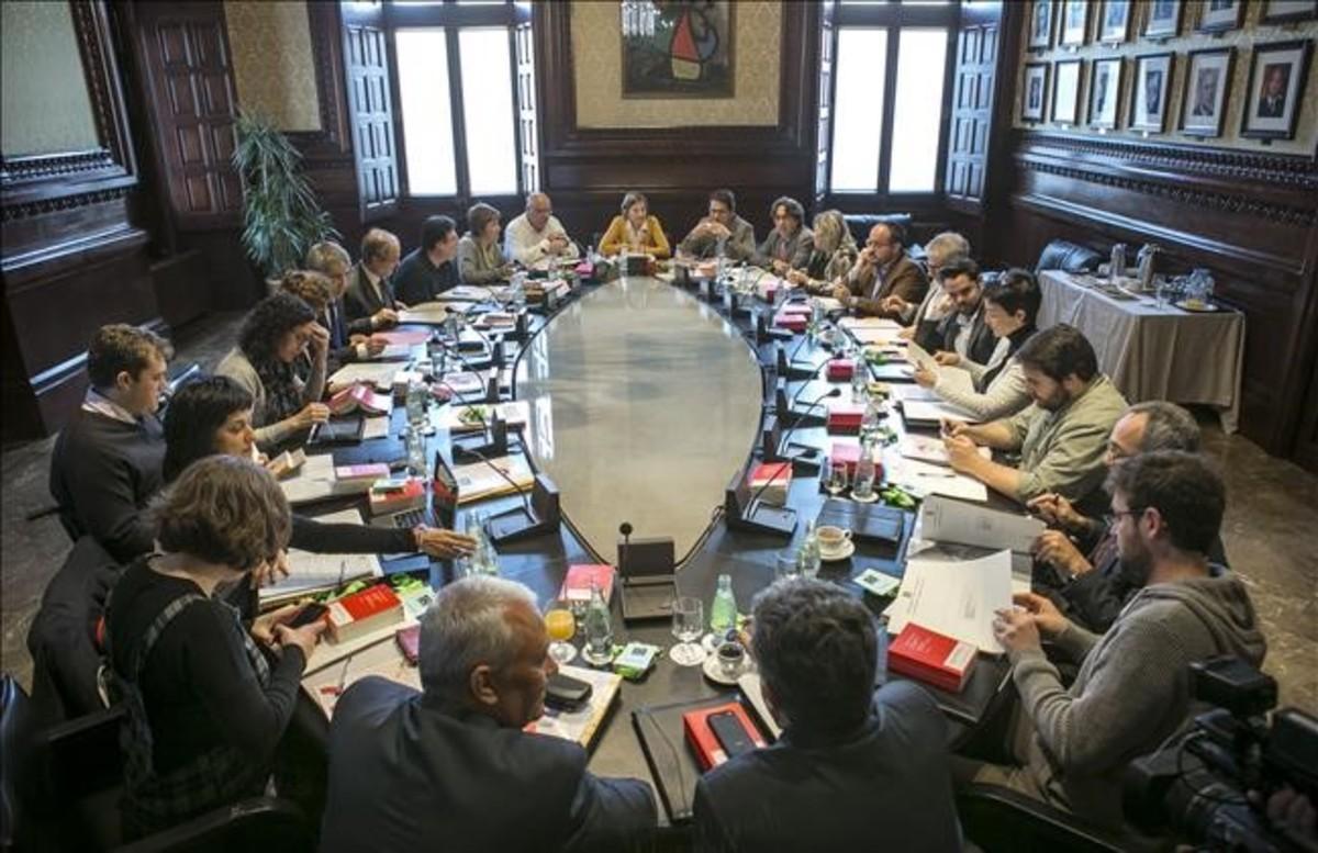 jregue33343537 barcelona 2016  03 29   politica   reunio de la mesa del par170307123000