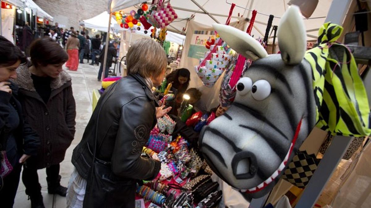 El mercadillo Pulgas Mix celebró sus 10 años de vida el pasado fin de semana.