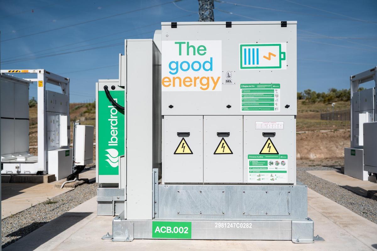 Fotogalería | Las imágenes del acto de inauguración de la mayor batería de almacenamiento de energía de España