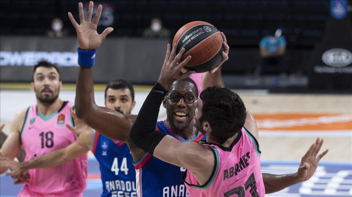 El Barça volvió a perder en Estambul