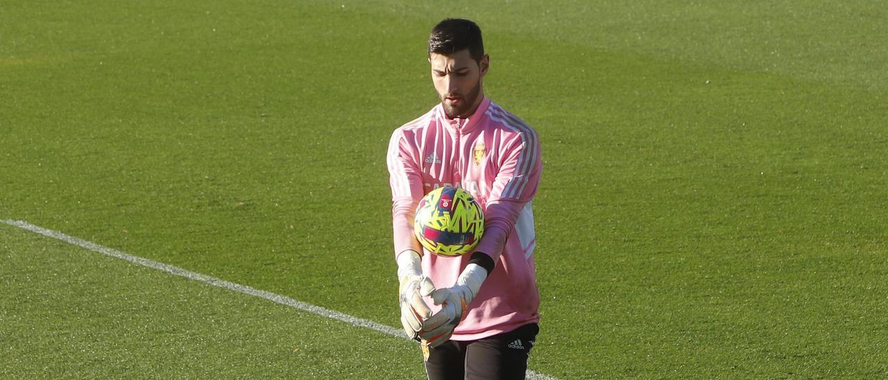 Ratón, en un entrenamiento en el Real Zaragoza.