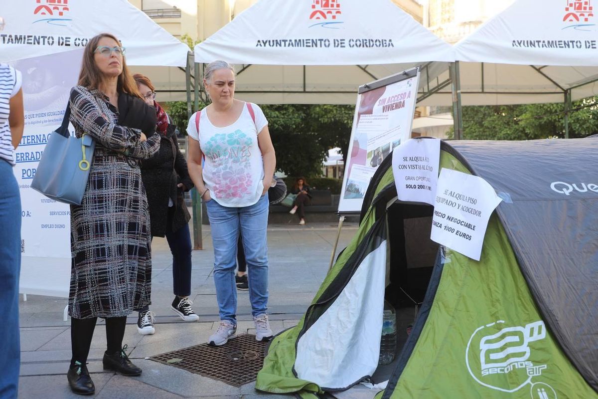 Protesta en Las Tendillas por el acceso a la vivienda.
