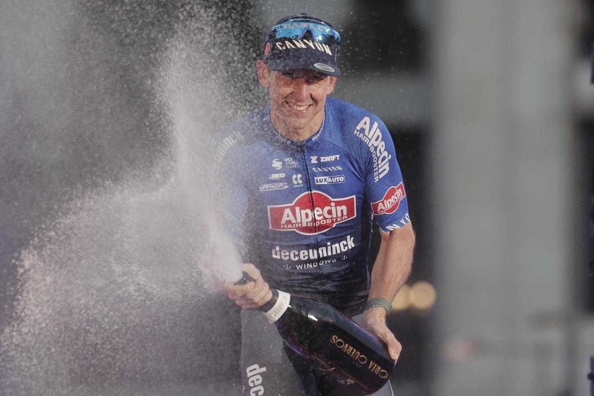 Vigésimoprimera y última etapa de la Vuelta Ciclista a España. Vigésimoprimera y última etapa de la Vuelta Ciclista a España.