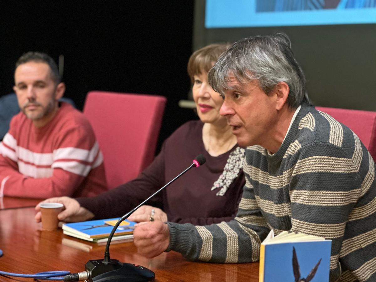 El director del instituto, Jesús Fernández, durante la presentación de la actividad.