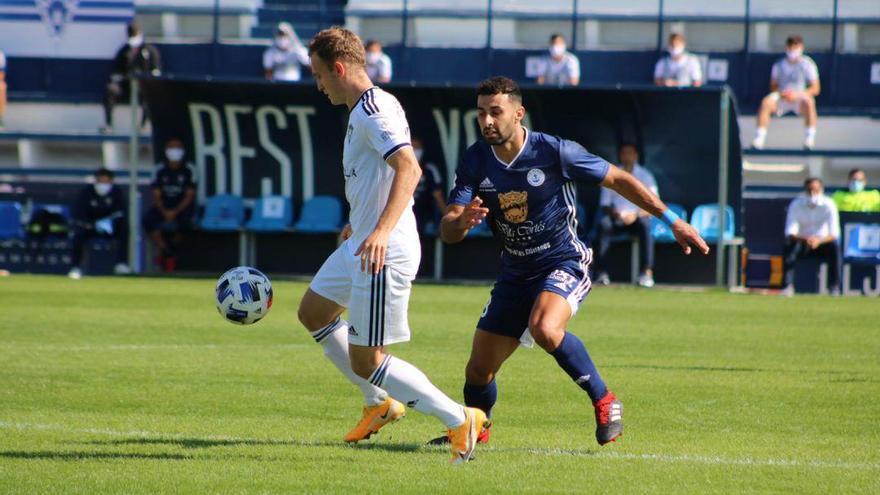 Marbella FC durante un partido de la temporada