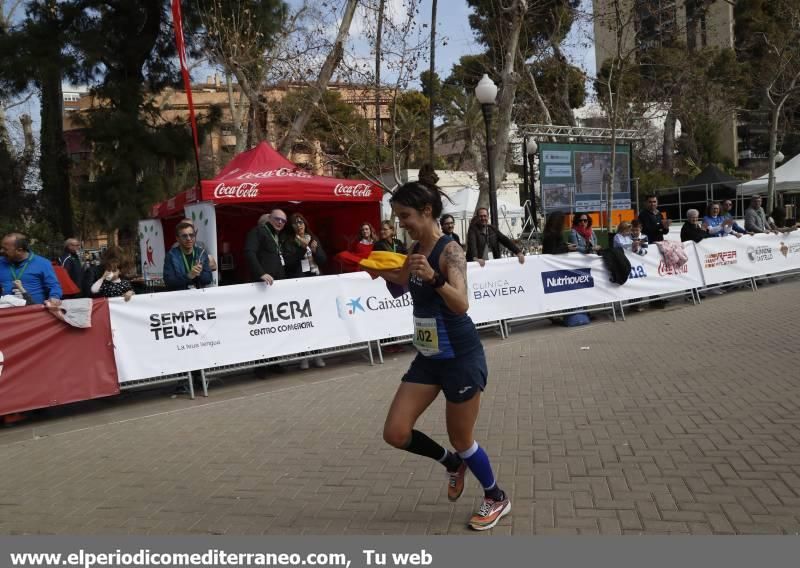 Atletas en el IX Marató BP de Castellón