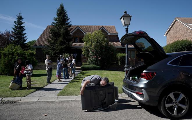 Mercadillo en una casa de lujo, organizado por La Moraleja Home.