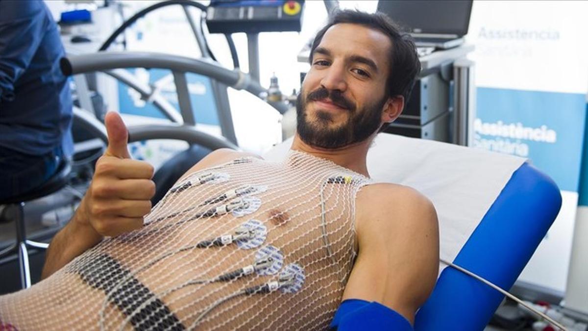 Pau Ribas, en la revisión médica en el Barça.