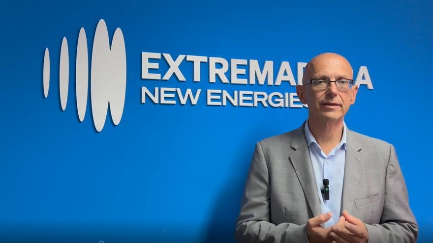 Ramón Jiménez, CEO de Extremadura New Energies, explica el nuevo sistema de procesado de la planta de litio de Cáceres