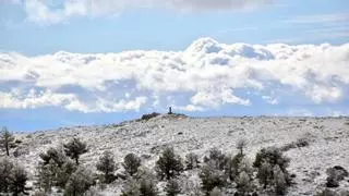 La nieve se adelanta en la Región en el Macizo de Revolcadores