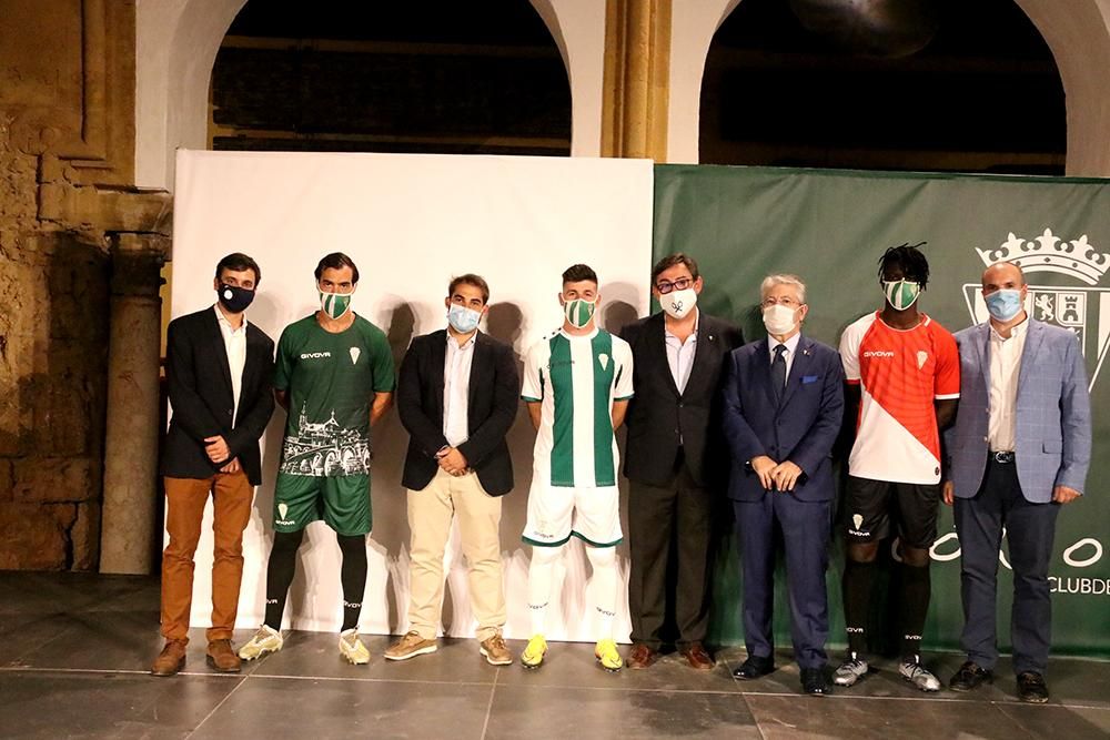 Presentación de las equipaciones del Córdoba CF de la temporada 20-21