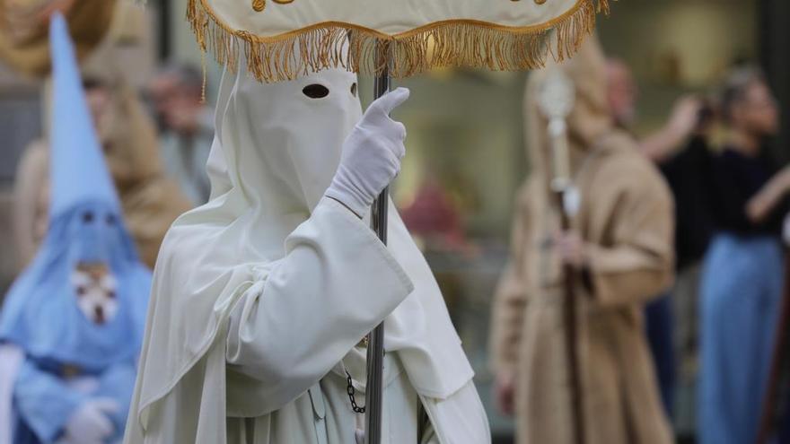 FOTOS | Semana Santa 2023 en Palma: procesión de los Estandartes