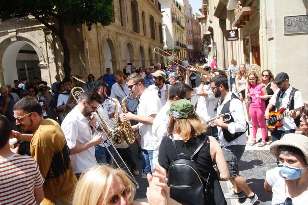 Música balcánica en el centro de Murcia