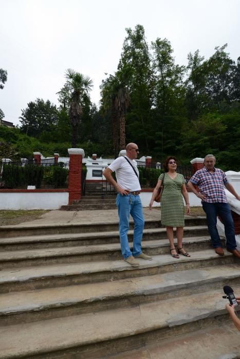 Inauguración del cementerio protestante de Mieres