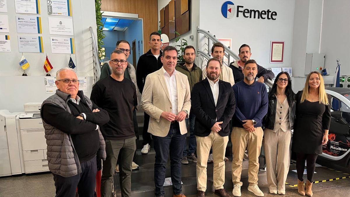 Junta Directiva de Aemaco con el presidente de Femete