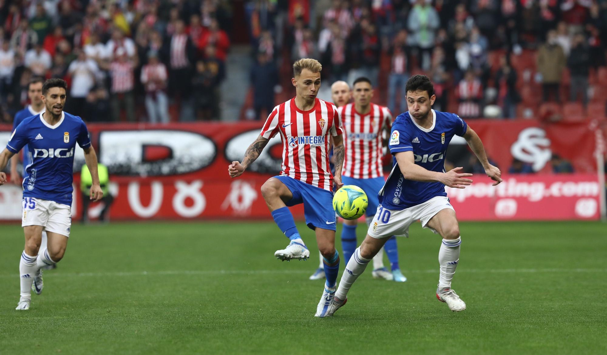 EN IMÁGENES: Así fue el derbi asturiano en El Molinón