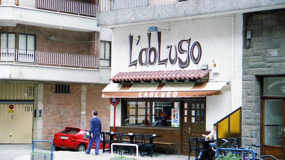 En imágenes, los locales míticos de finales de siglo en Grado