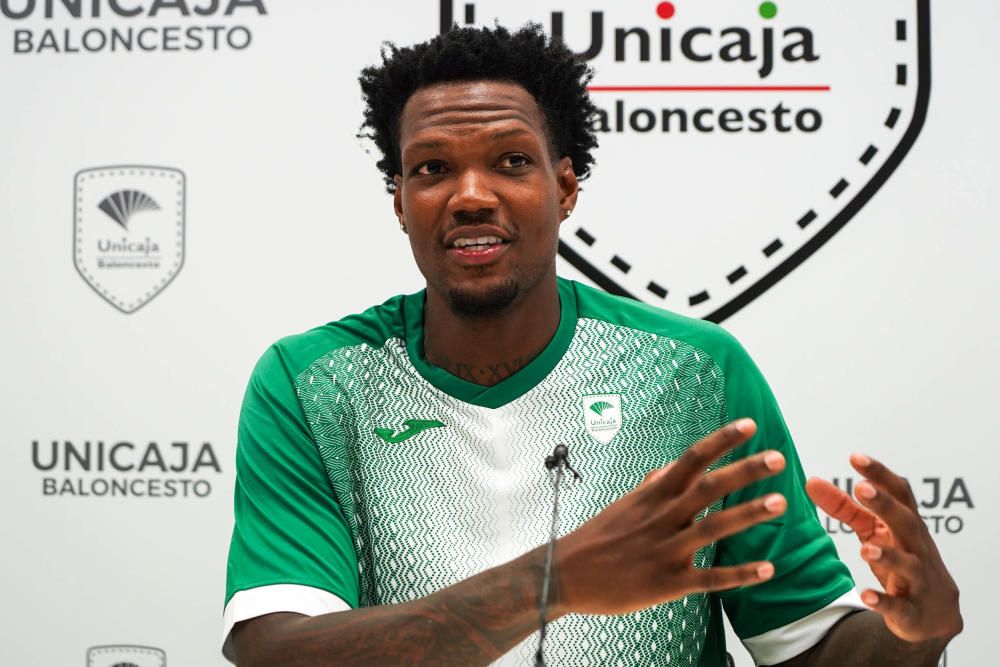 El Unicaja presenta a Deon Thompson