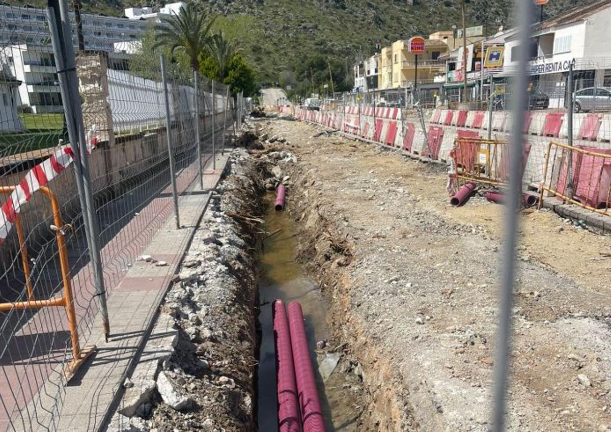 La imagen que presenta actualmente el tramo superior de la Avinguda Pere Mas i Reus.