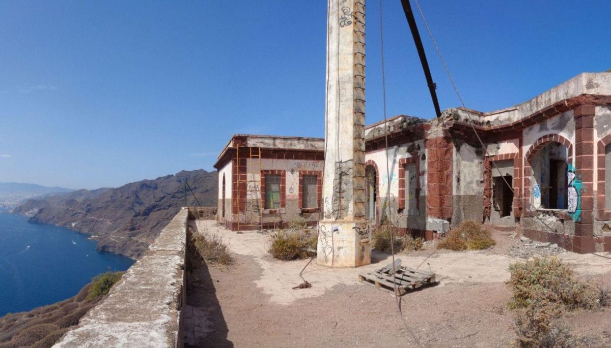 El Semáforo de Igueste San Andrés conmemora hoy 126 años de su construcción. | | EL DÍA