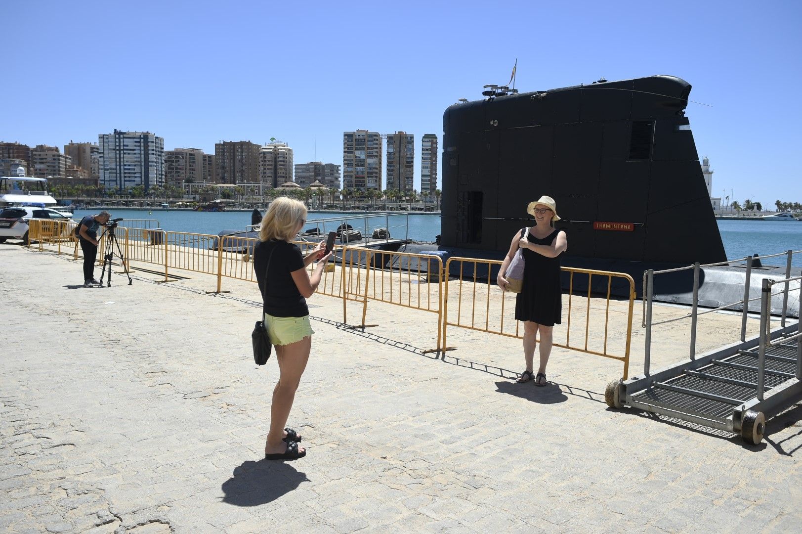 El submarino S-74 Tramontana atraca en el Puerto de Málaga