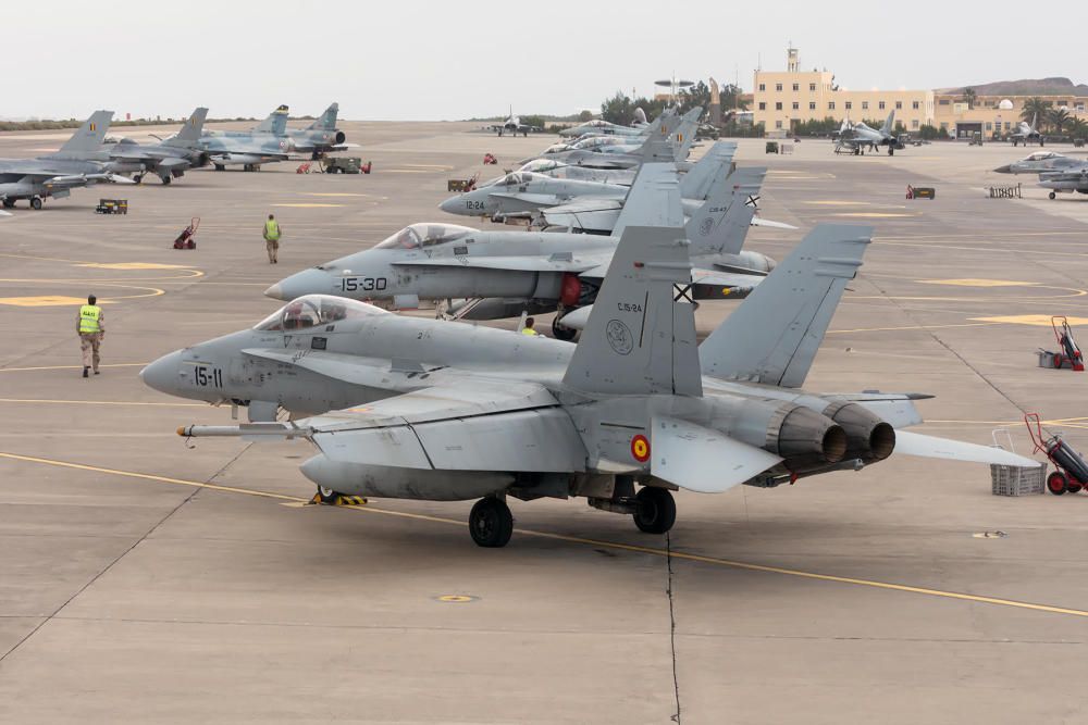 Maniobras de aviones del Ejército del Aire en Canarias