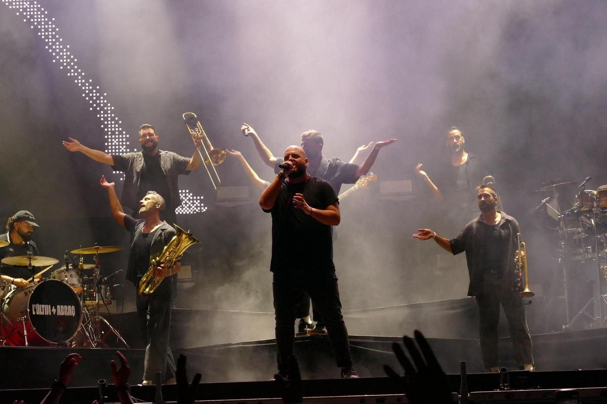 EN IMATGES | Figueres acomiada La Fúmiga en el seu últim concert gratuït a Catalunya EN IMATGES | Figueres acomiada La Fúmiga en el seu últim concert gratuït a Catalunya