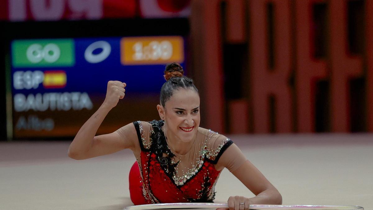 Alba Bautista, la gimnasta olímpica de rítmica que soñaba con jugar un Mundial de fútbol