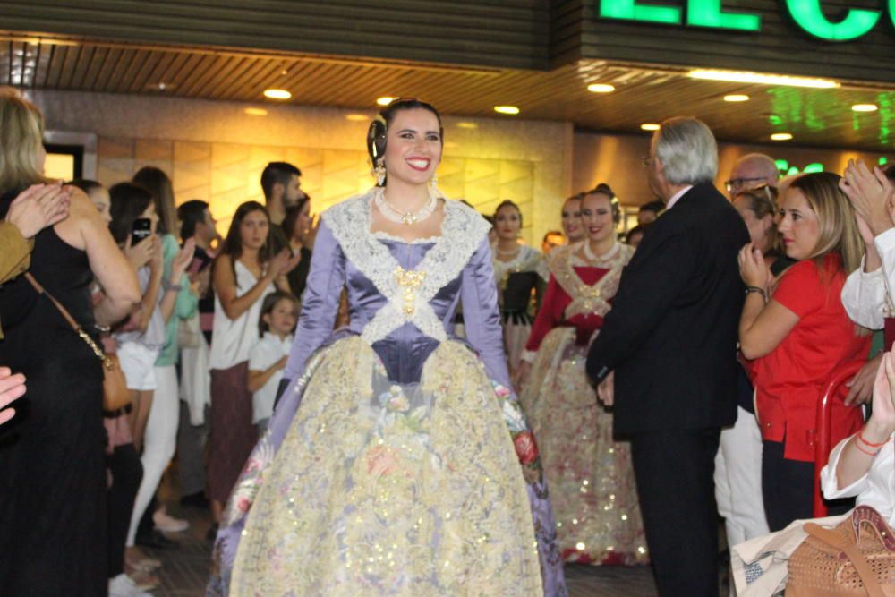 Estreno de las falleras mayores y cortes 2020 en Una Festa per a Tots