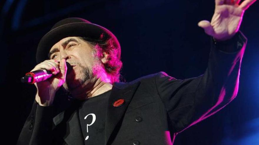 Un momento del espectáculo de Joaquín Sabina en el Auditorio Municipal.