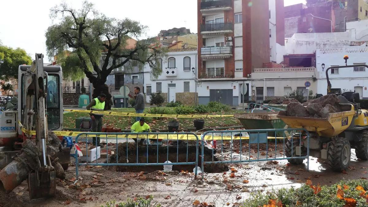 Obras de emergencia de Aigües de Sagunt tras un episodio de lluvias.