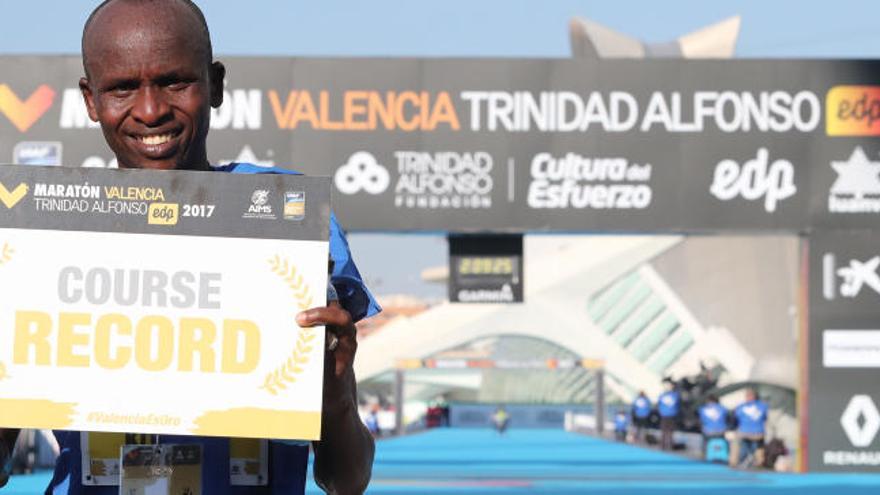 Kitwara, ganador del Maratón de Valencia Trinidad Alfonso EDP 2017