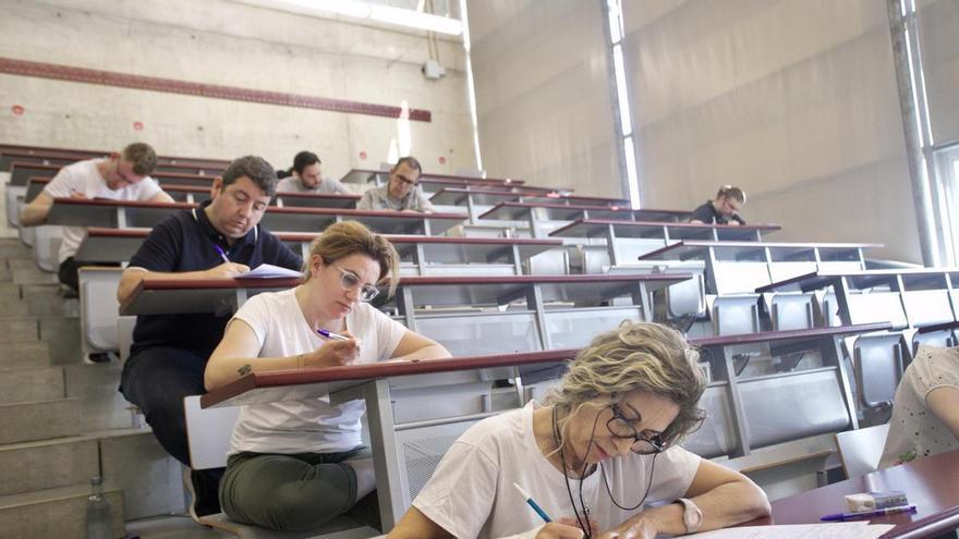 Más de 11.200 aspirantes optan a las oposiciones de maestros en la Región con 1.607 plazas
