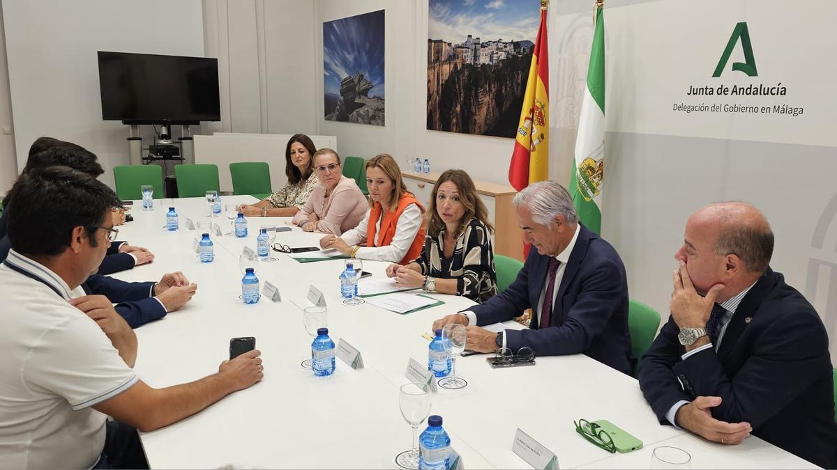 Patricia Navarro, este martes en la reunión con los nuevos miembros del Consorcio de Transportes.