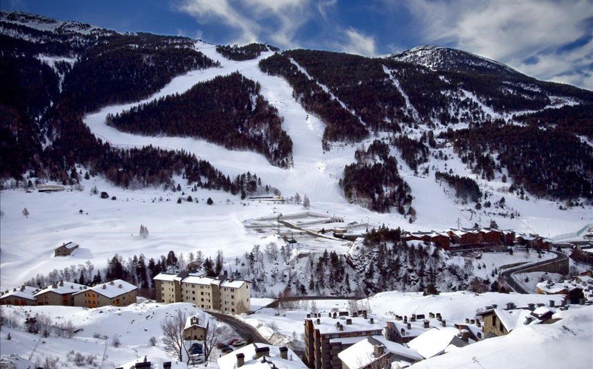 zentauroepp21425027 andorra   2012 01 30    suplemento nieve   pista del aliga p181113113901