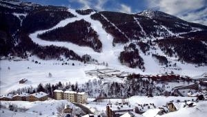 zentauroepp21425027 andorra   2012 01 30    suplemento nieve   pista del aliga p181113113901