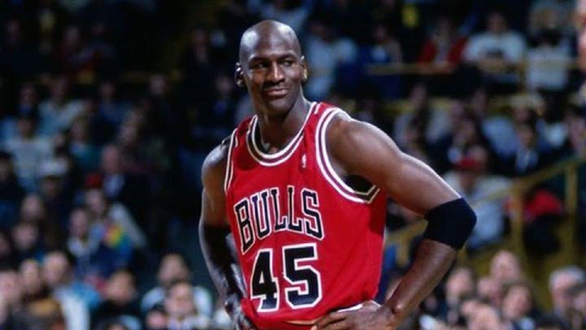 La subasta de esta camiseta de Michael Jordan que podría romper todos los  récords - Sport