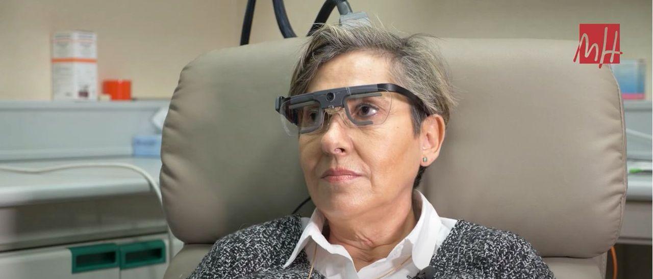 Investigadores españoles consiguen que una mujer ciega vuelva a percibir formas simples.