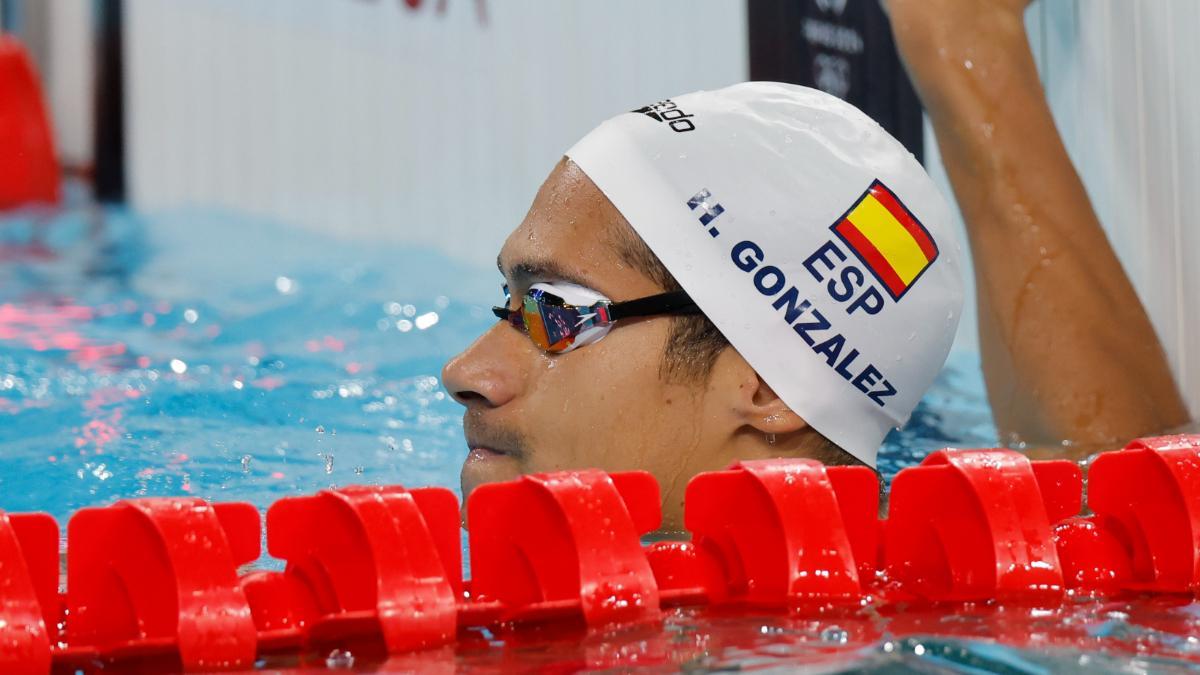 Hugo González nadará la final de 100 metros espalda