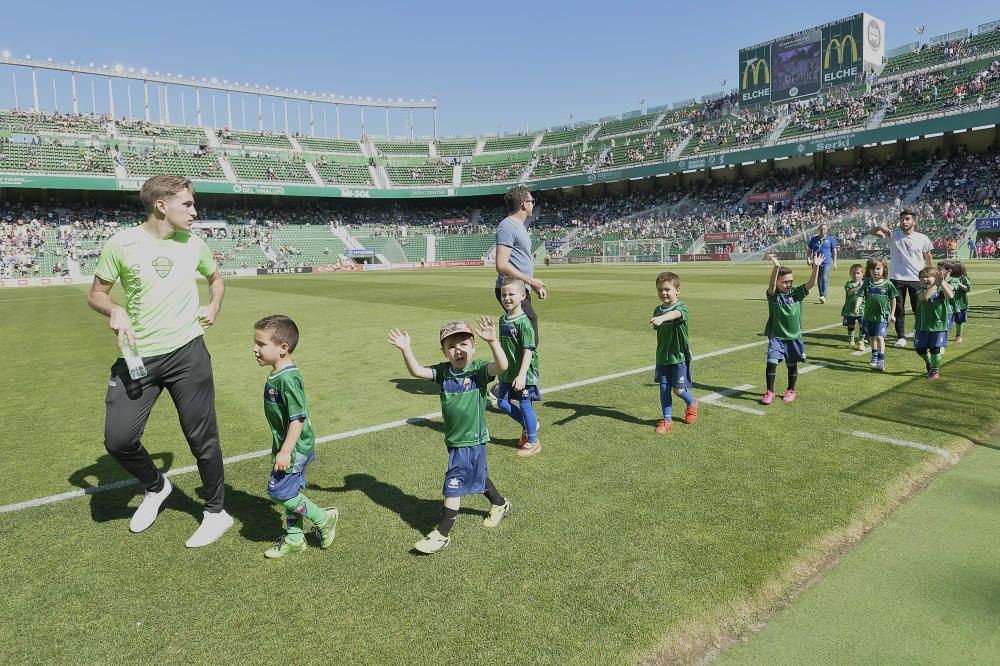 Debacle del Elche ante el colista