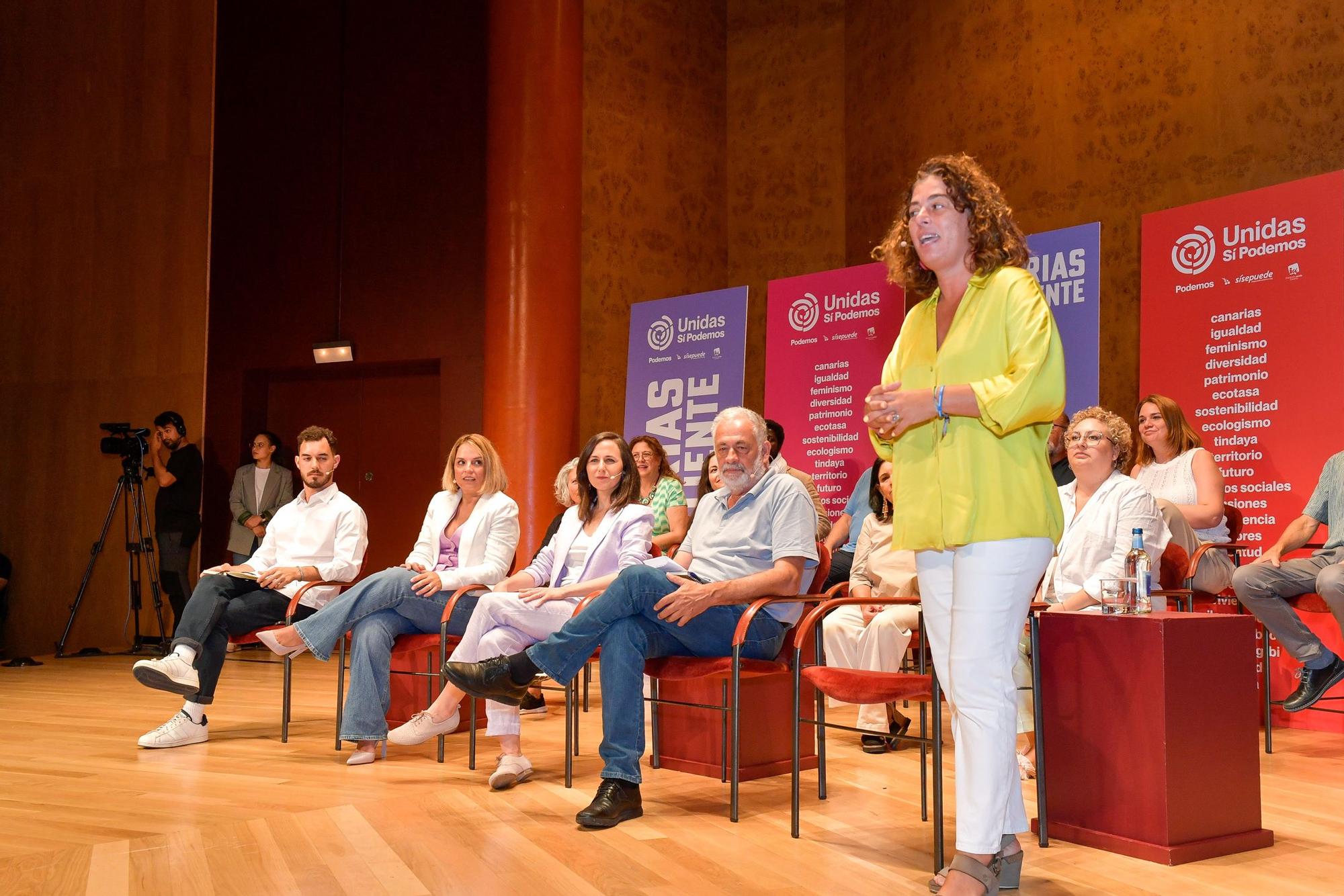 Ione Belarra asiste a un mitin de Podemos en Las Palmas de Gran Canaria