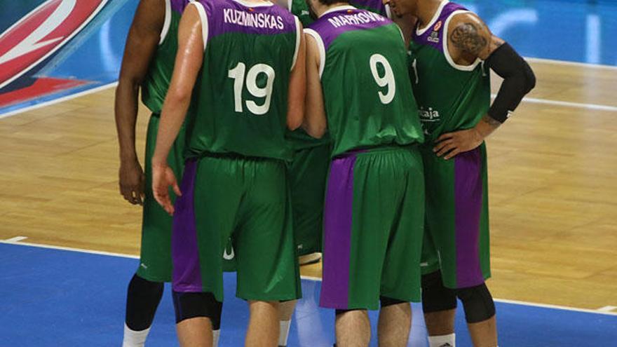 El Unicaja cedió ante el CSKA, pero ya piensa en la batalla del Top 16.