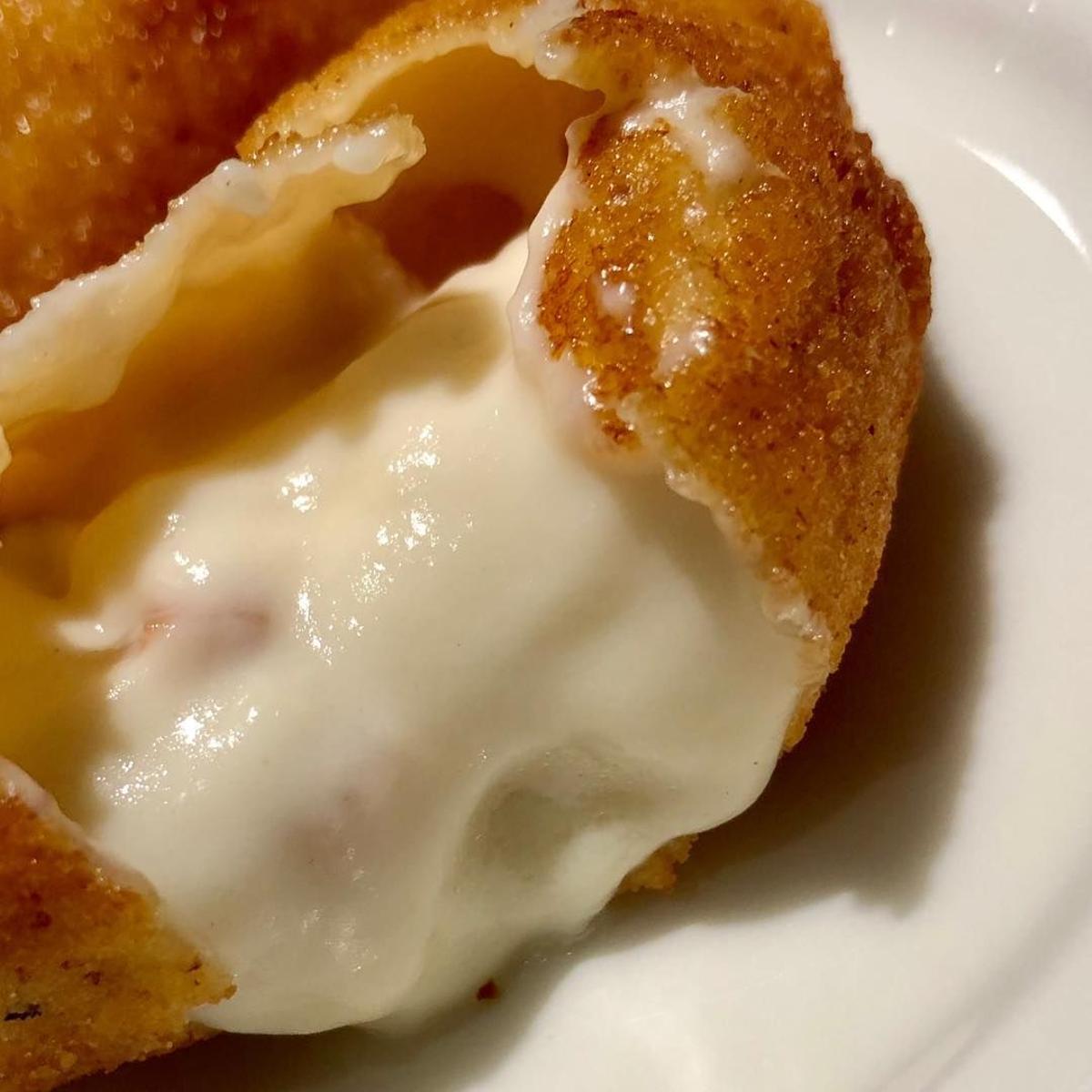 Si te gustan las croquetas ricas y grandes, Viavélez es tu sitio ideal en Madrid